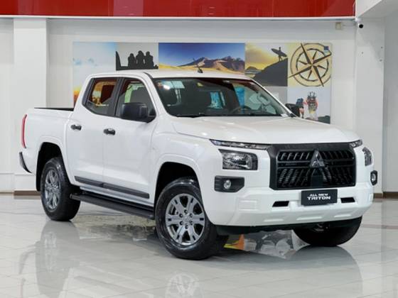 MITSUBISHI TRITON 2.4 BITURBO DIESEL CD GLS 4X4 AUTOMÁTICO MITSUBISHI TRITON 2.4 BITURBO DIESEL CD GLS 4X4 AUTOMÁTICO